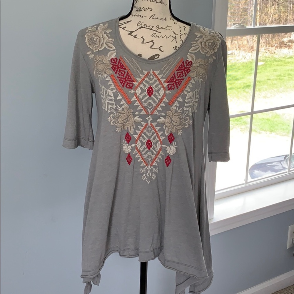 Johnny Was Grey Embroidered Elbow Sleeve Tunic